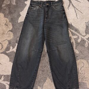 Zara Women's Relaxed Fit Dark Gray Jeans